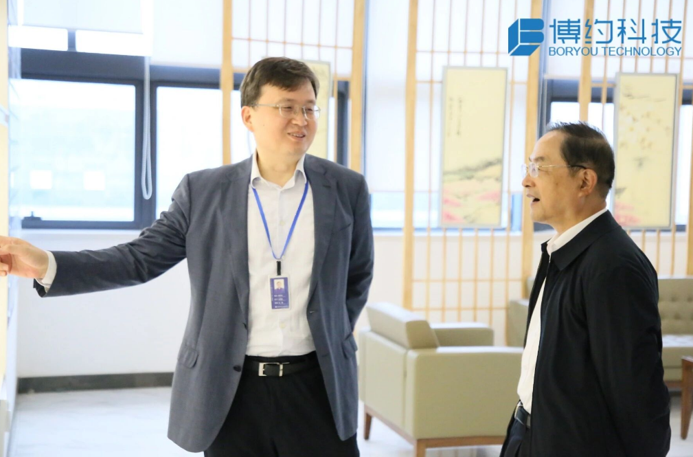 走进博约 | 商务部原副部长蒋耀平一行莅临博约科技 共探 AI 赋能跨境电商创新发展新路径